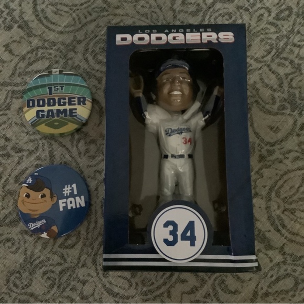 Los Angeles Dodgers Fernando Valenzuela Bobblehead 8/12/23. New